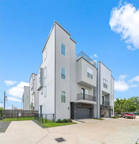 8411 Hempstead Rd #A, Houston, TX 77008