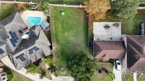 18006 Lovett Ln, Spring, TX 77379 photo 3