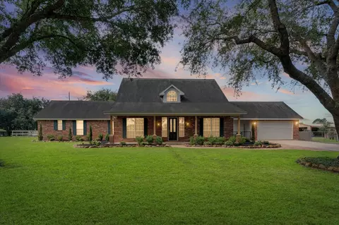 33014 Grove Park Dr, Waller, TX 77484