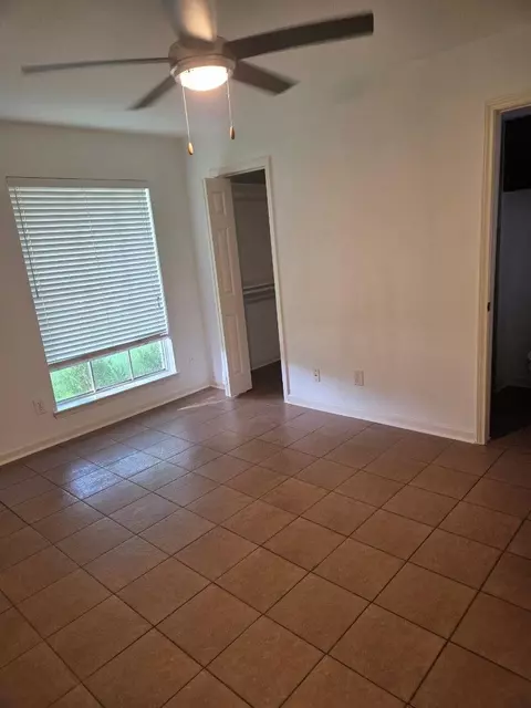 Bedroom - 5510 NW Circlegate Dr NW, Spring, TX 77373 photo 3 of 3