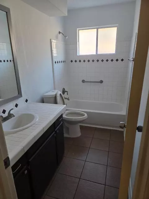 Bath - 5510 NW Circlegate Dr NW, Spring, TX 77373 photo 1 of 3