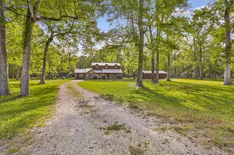 420 County Road 4012, Dayton, TX 77535