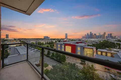 1419 Montrose Blvd #702, Houston, TX 77019