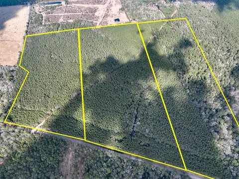 1 Laird Rd, Kountze, TX 77625