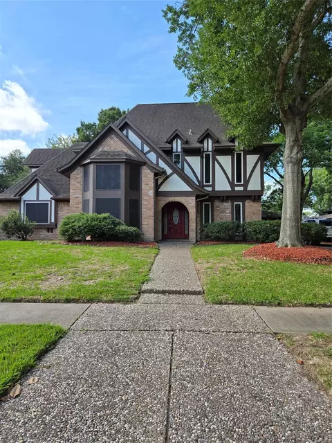 15814 Larkfield Dr, Houston, TX 77059