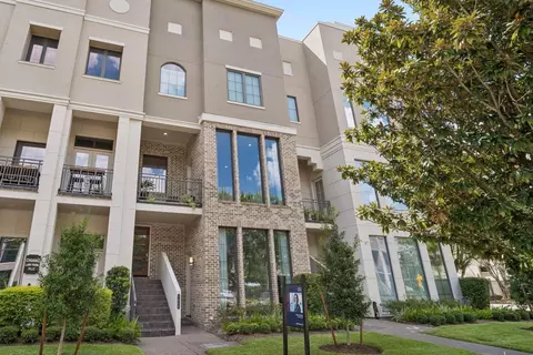 1416 Lake Pointe Pkwy, Sugar Land, TX 77478