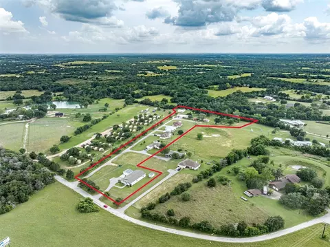 305 Omalley Rd, Brenham, TX 77833
