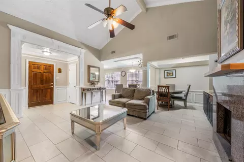 12127 W Marsham Cir, Houston, TX 77066