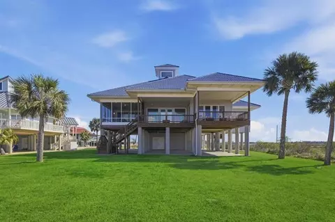 133 Pelican Ln, Lake Charles, LA 70607