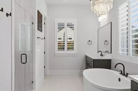 Bath - 4708 Lorelai Ln, Spring, TX 77386 photo 2 of 4