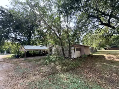 504 N Milam Ave, Richland, TX 76681