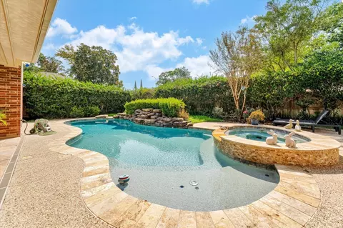 4807 Andover St, Sugar Land, TX 77479