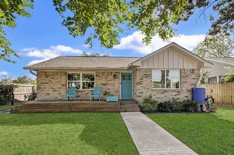 3906 Beggs St, Houston, TX 77009