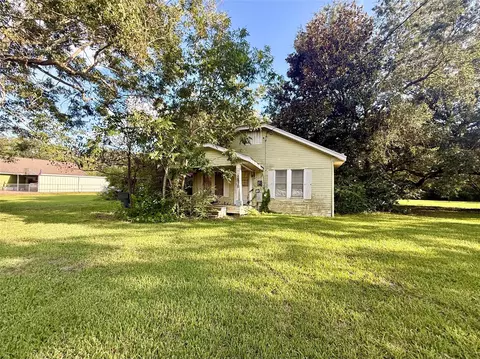 2870 60th St, Port Arthur, TX 77640