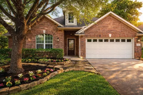 15234 Scenic Forest Dr, Conroe, TX 77384