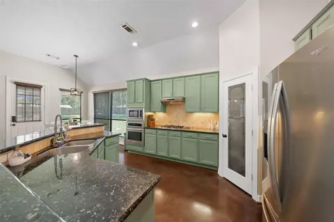 Kitchen - 12300 Cedar Ln, Willis, TX 77378 photo 2 of 4