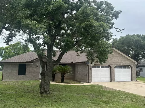 7210 Mikes, Wallis, TX 77485