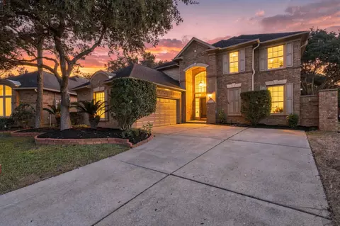 1931 Auburn Trl, Sugar Land, TX 77479