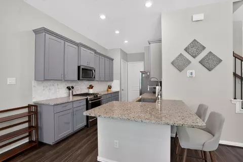 Kitchen - 206 Moon Dance Ct, Conroe, TX 77304 photo 1 of 4