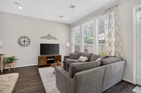 Living - 206 Moon Dance Ct, Conroe, TX 77304 photo 2 of 2