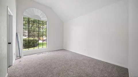 Living - 18 Windsor Dr, Conroe, TX 77304 photo 7 of 7