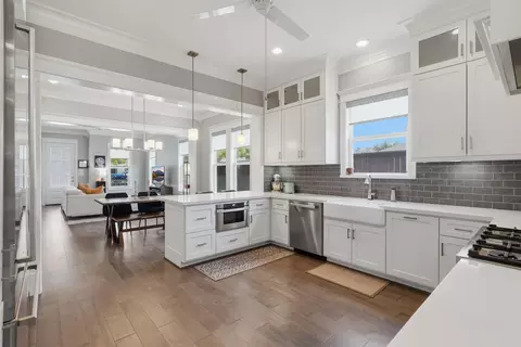 Kitchen - 39 Buddy Cox Ln, Spring, TX 77389 photo 5 of 5