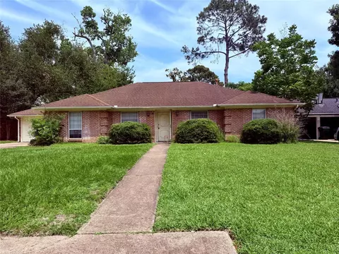 2610 Rosefield Dr, Houston, TX 77080