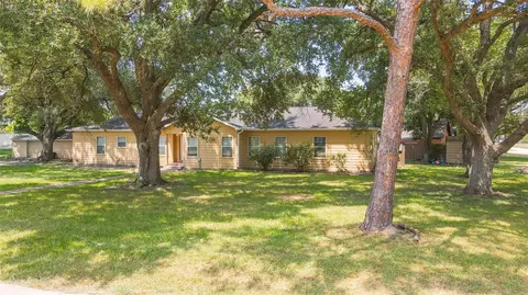 Other - 321 Circle Dr, Wharton, TX 77488 photo 9 of 14