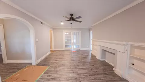 Living - 321 Circle Dr, Wharton, TX 77488 photo 3 of 8