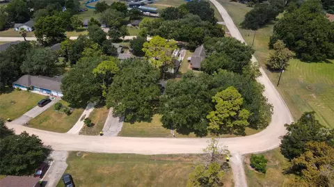 View/Area - 321 Circle Dr, Wharton, TX 77488 photo 4 of 5