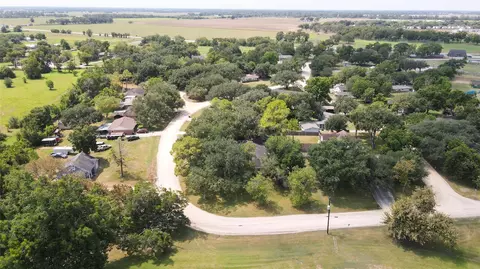 View/Area - 321 Circle Dr, Wharton, TX 77488 photo 1 of 5