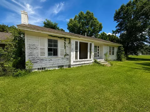 1912 S Wheeler St, Jasper, TX 75951