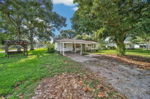 202 Hammond Loop, Sweeny, TX 77480