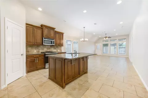 Living - 27407 Gatlin Ln, Spring, TX 77386 photo 2 of 9