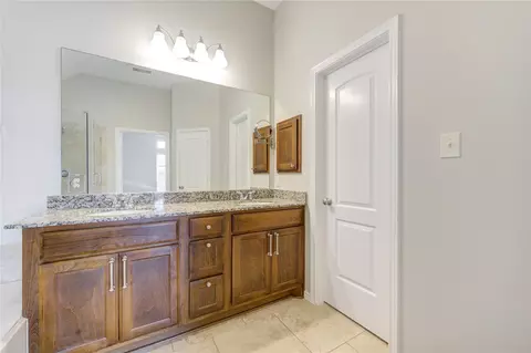 Bath - 27407 Gatlin Ln, Spring, TX 77386 photo 3 of 4