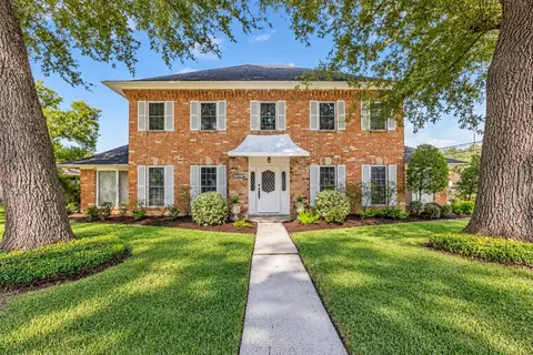 1302 Minchen Dr, Deer Park, TX 77536