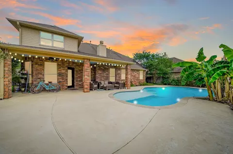 12022 Eagle Ridge Dr, Mont Belvieu, TX 77535