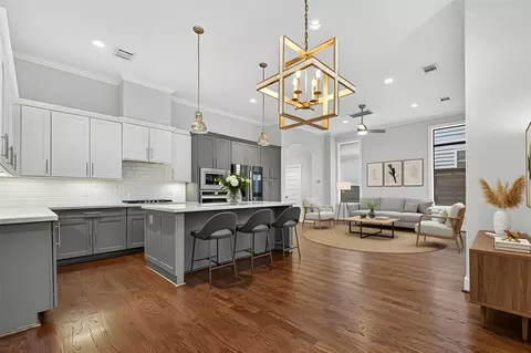 11012 Avenu Malkenu Ave, Houston, TX 77043