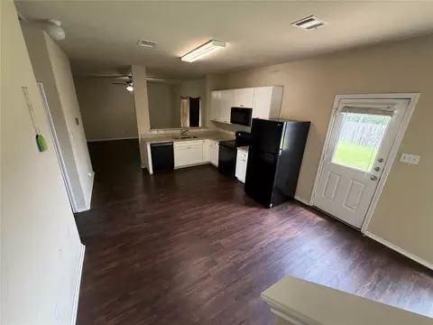 Kitchen - 18436 Cloudmore Ln, Elgin, TX 78621 photo 1 of 1