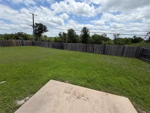 Exterior - 18436 Cloudmore Ln, Elgin, TX 78621 photo 4 of 4