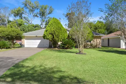 2714 Rosadele St, La Marque, TX 77568 photo 1