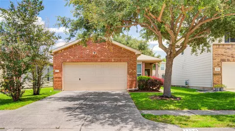 7754 Pasture Bend Ln, Cypress, TX 77433
