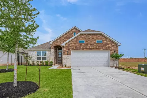 2825 Golden Isle Dr, La Marque, TX 77568