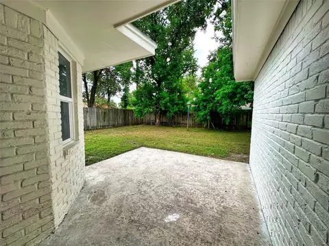 Exterior - 29310 Loddington St, Spring, TX 77386 photo 3 of 4