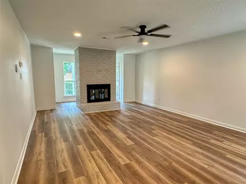 Living - 29310 Loddington St, Spring, TX 77386 photo 1 of 3