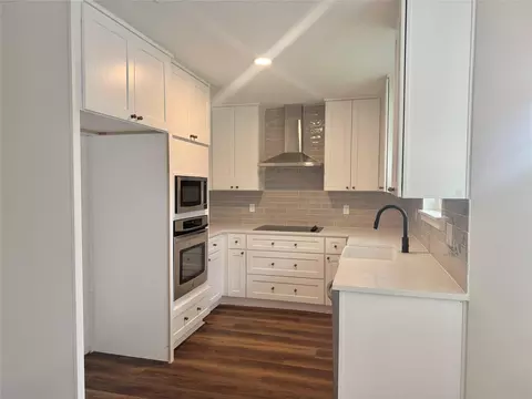 Kitchen - 29310 Loddington St, Spring, TX 77386 photo 2 of 4
