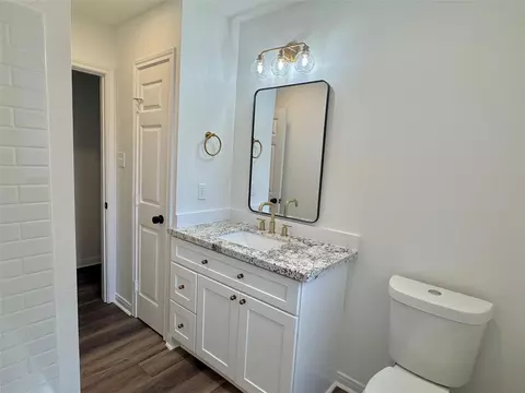 Bath - 29310 Loddington St, Spring, TX 77386 photo 5 of 5