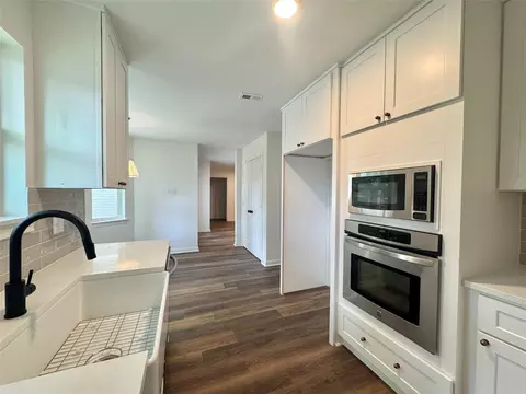 Kitchen - 29310 Loddington St, Spring, TX 77386 photo 4 of 4
