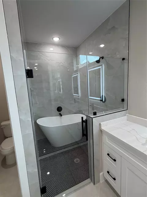Bath - 2619 Piemonte Ave, Spring, TX 77388 photo 4 of 5