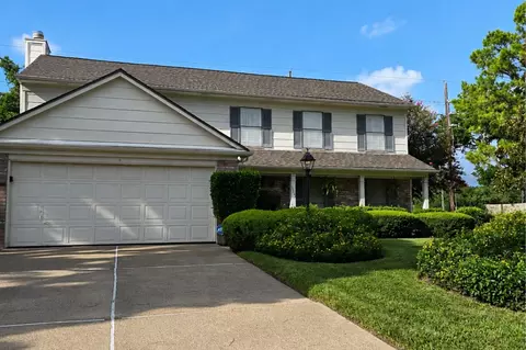 16002 Sweetwater Creek Dr, Houston, TX 77095